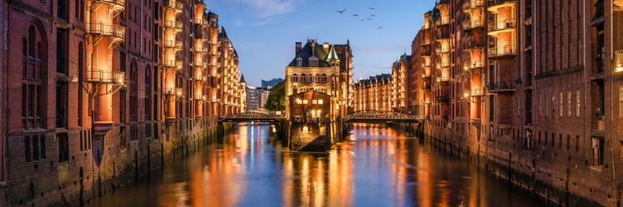About the city of Hamburg and Munich